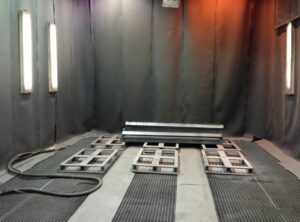 Sandblasting booth